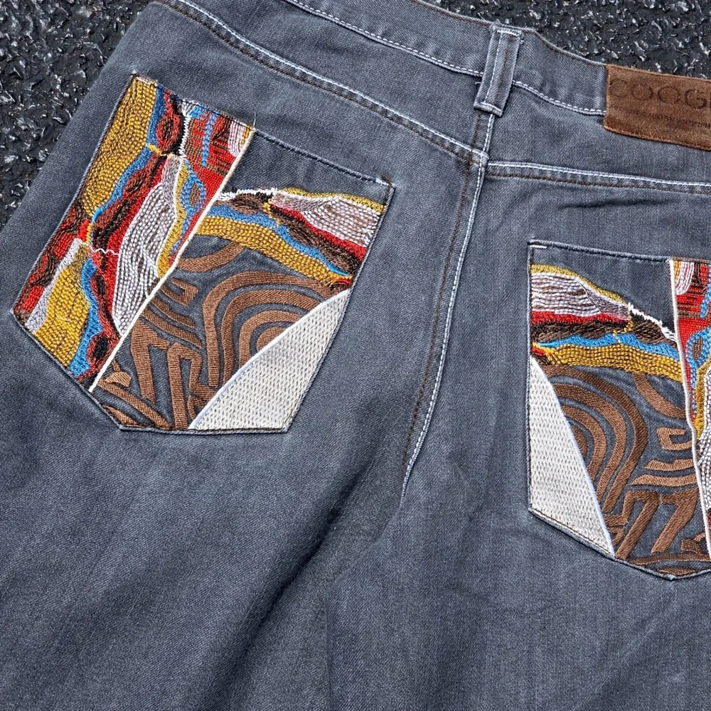 COOGI Men Grey Denim Shorts Sz. 34 Embroidered Pocket Streetwear Hip Hop Vtg Y2K